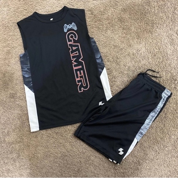 Boys Children’s Place Activewear Gamer set size 10/12 - Picture 2 of 6